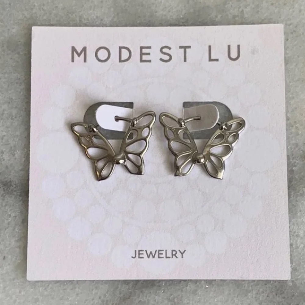 COPY - Sterling Silver Butterfly Wing Hoop Earrings Brand New - Picture 4 of 5